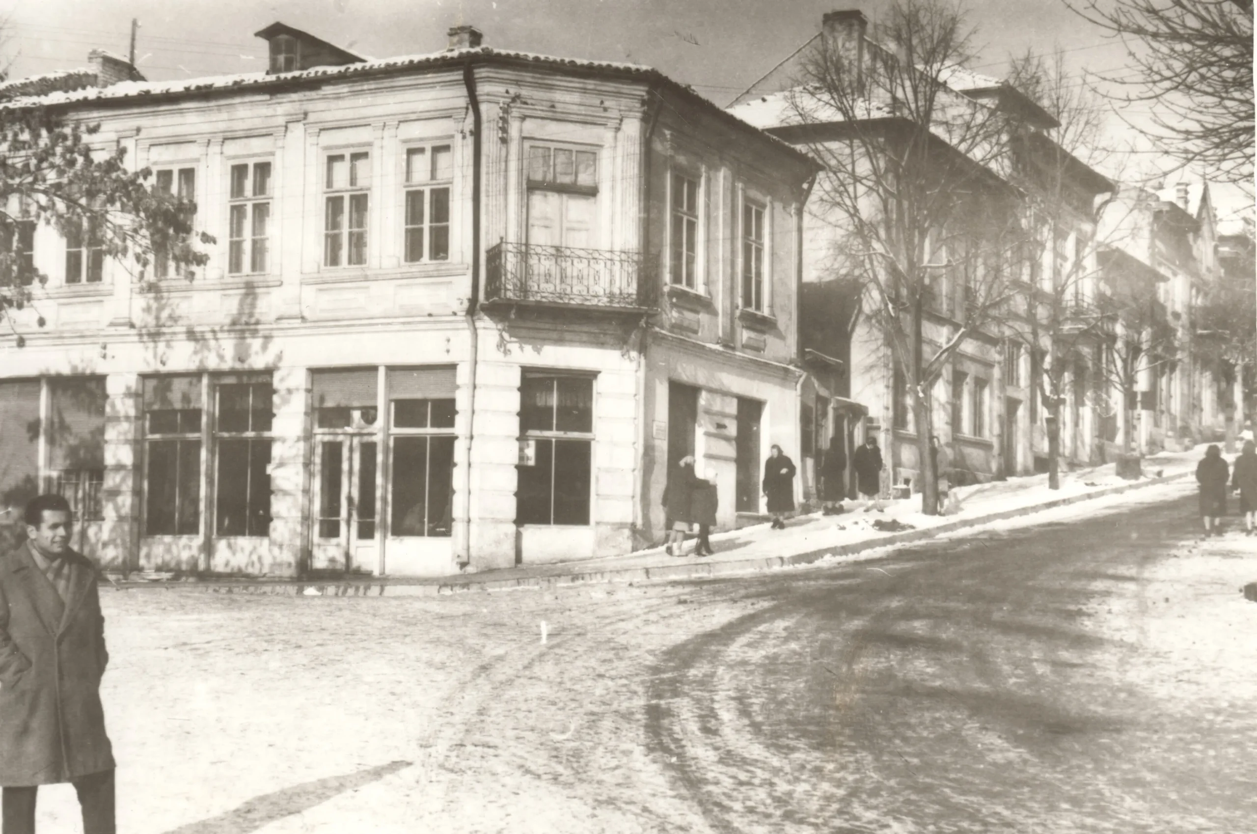 Къщата на Комитовски ъгъла на бул.България и ул.Отец Паисий